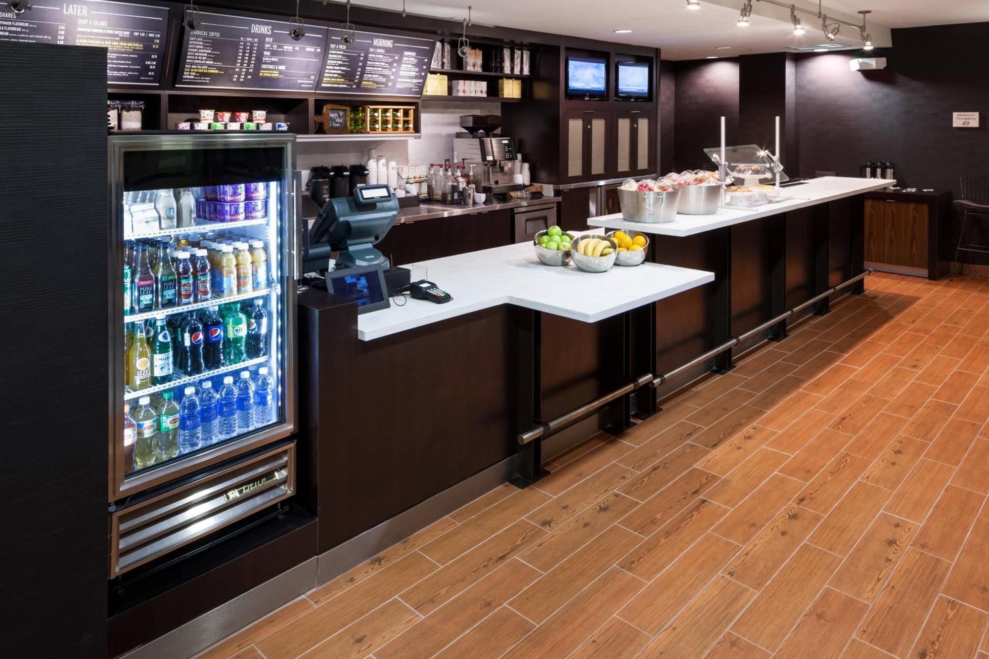 Courtyard By Marriott Miami At Dolphin Mall Sweetwater Exterior foto