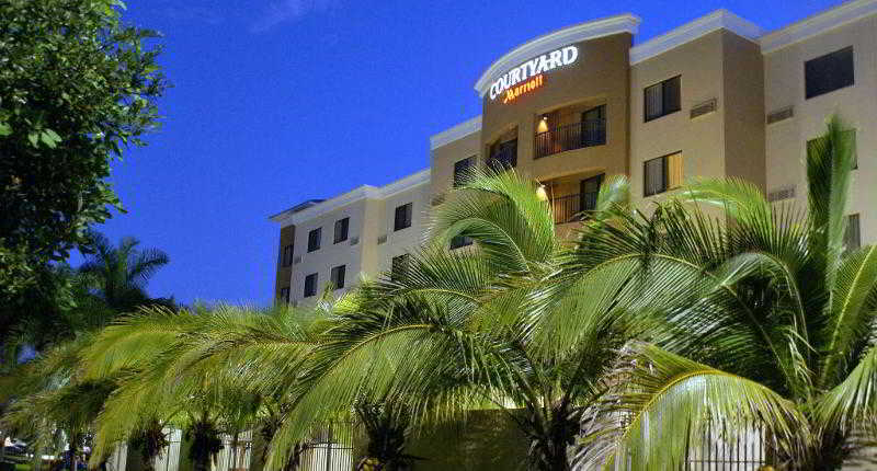Courtyard By Marriott Miami At Dolphin Mall Sweetwater Exterior foto